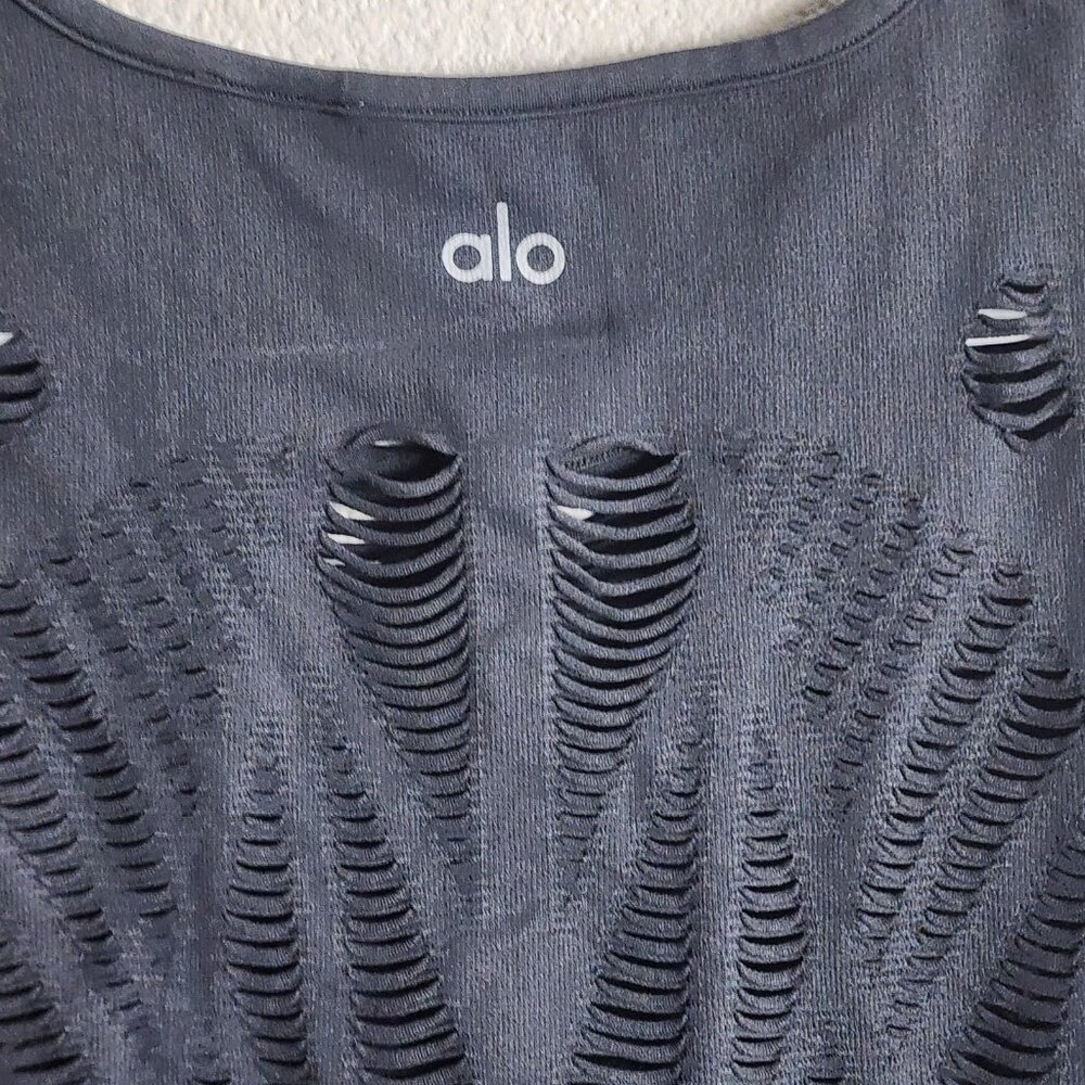 Alo Yoga Tank Top Womens Medium Black Laser Cut Slashed Open Knit Activewear - Picture 4 of 6